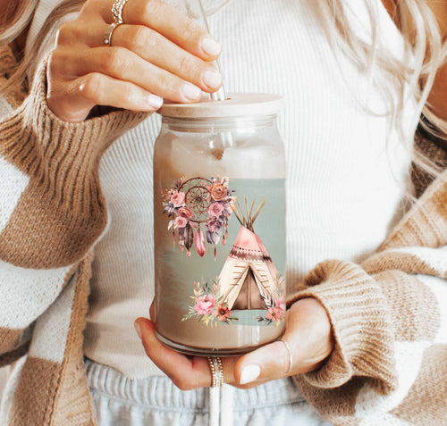 Festival Vibes Boho Glass Soda Can – Dream Catcher, Cowgirl Boots & Flowers – Boho Desert Drinkware